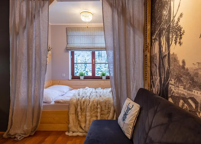 Art Z Bezplatnym Miejscem Postojowym W Hali Garazowej *